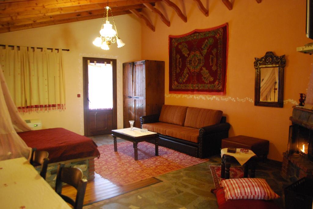 Tzivaeri Apartment Likodhromion