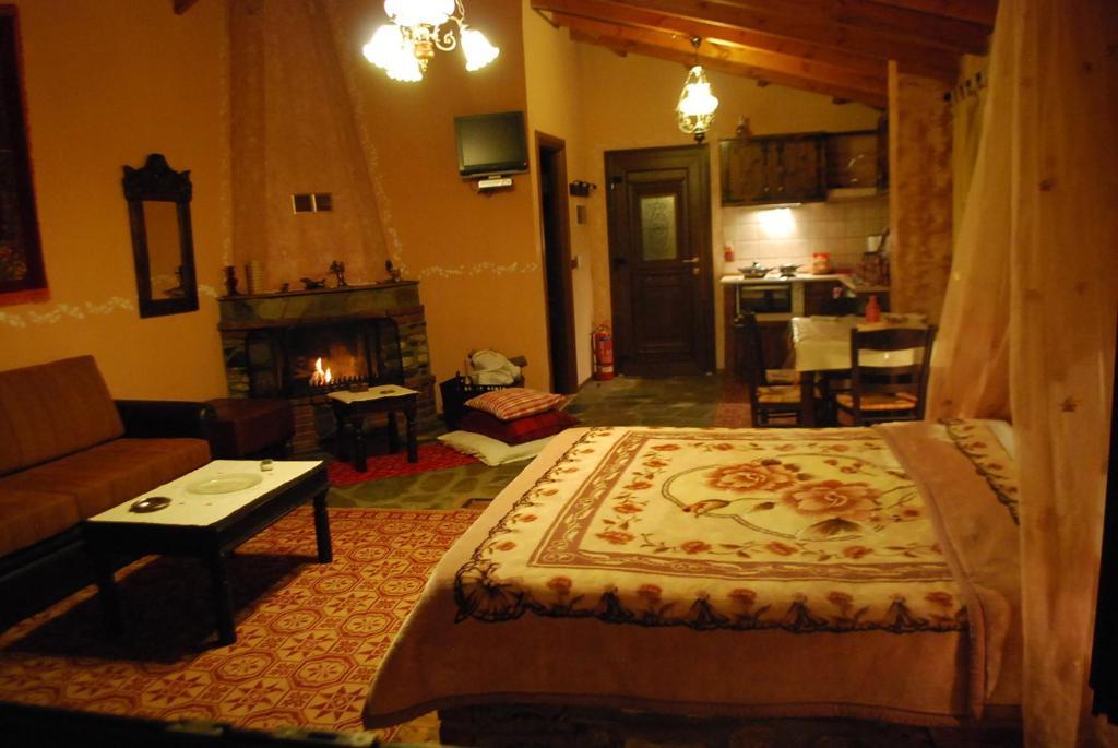 Tzivaeri Apartment